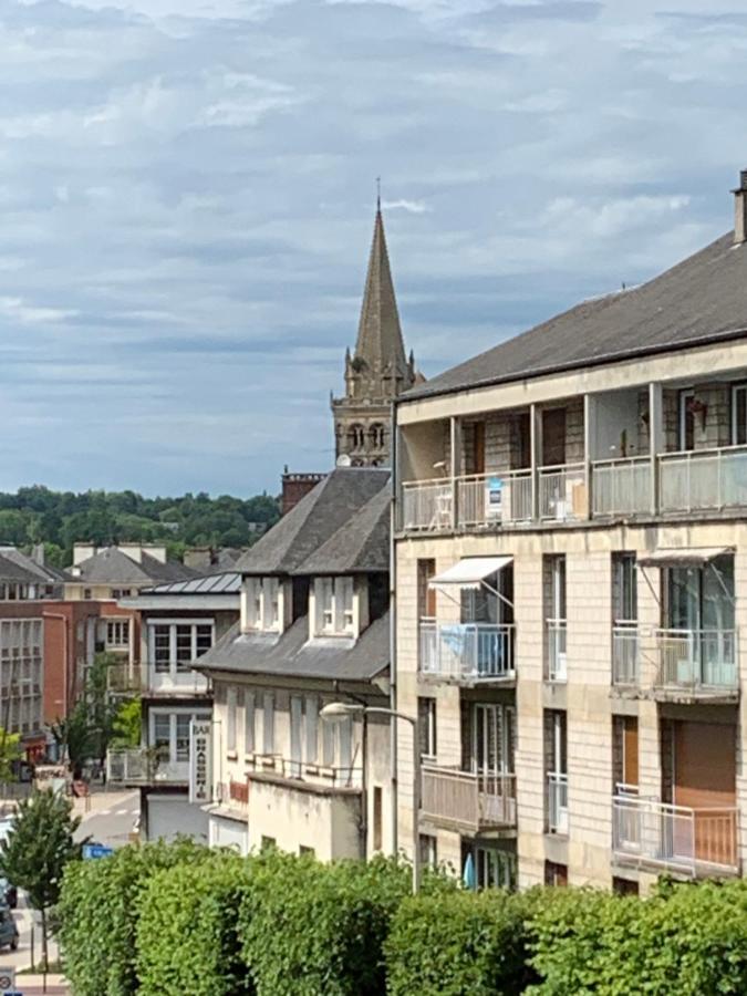 Au Coeur De Lisieux 83 M2 Et Vue Sur La Basilique Exterior foto